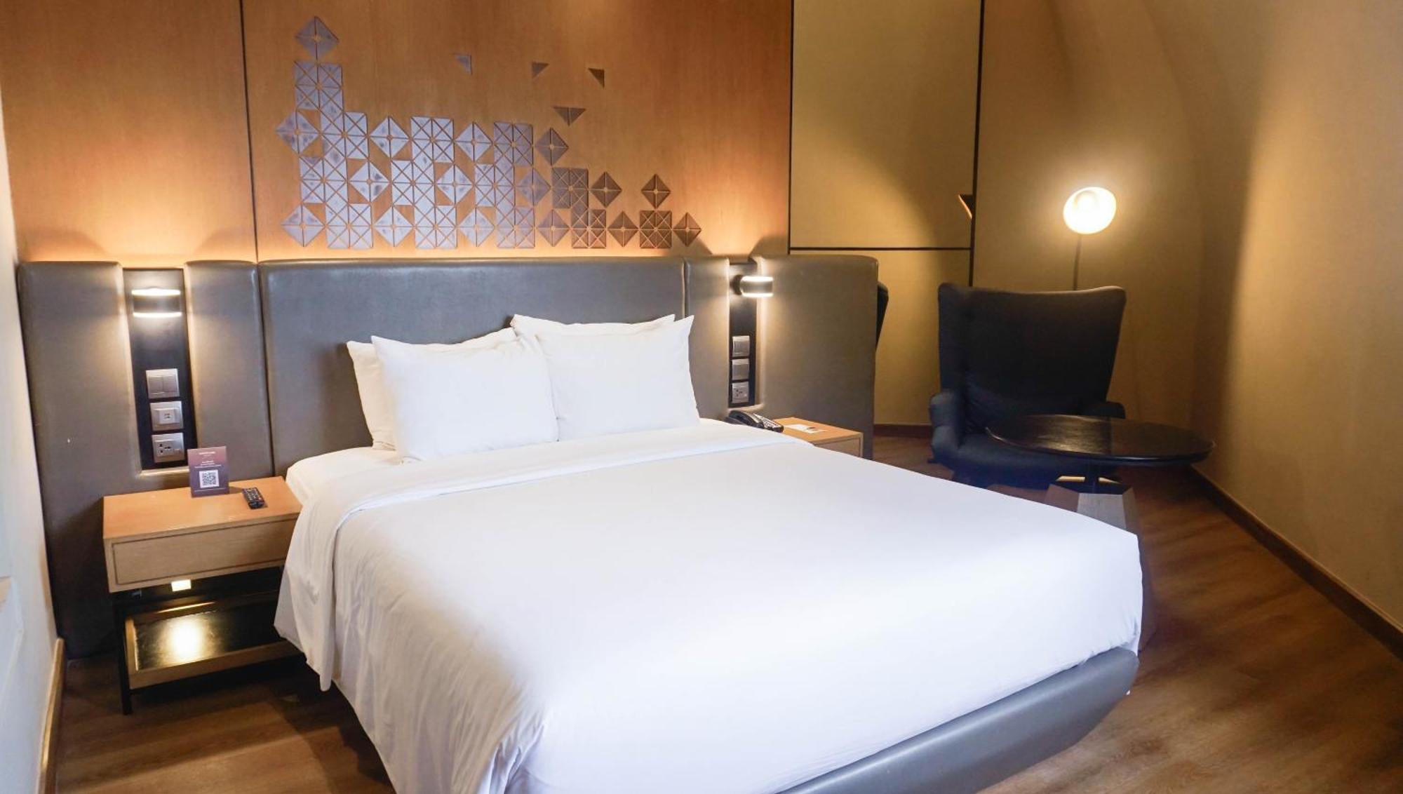 Mercure Jakarta Batavia Exterior foto