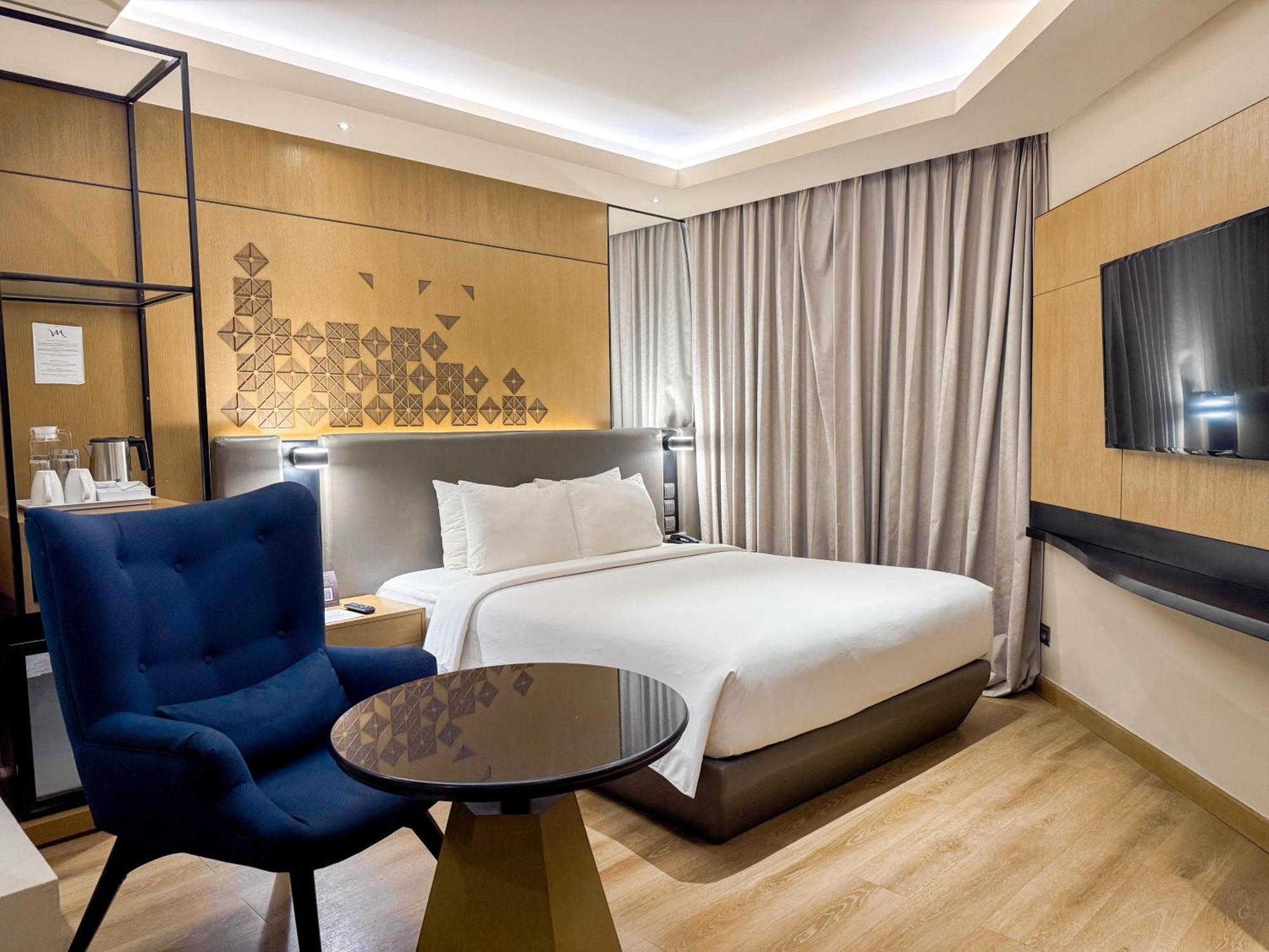 Mercure Jakarta Batavia Exterior foto